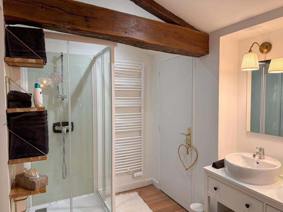 Maison + Parking Prive Au Coeur Angouleme 60M2 Exterior foto