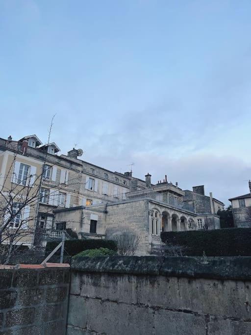 Maison + Parking Prive Au Coeur Angouleme 60M2 Exterior foto